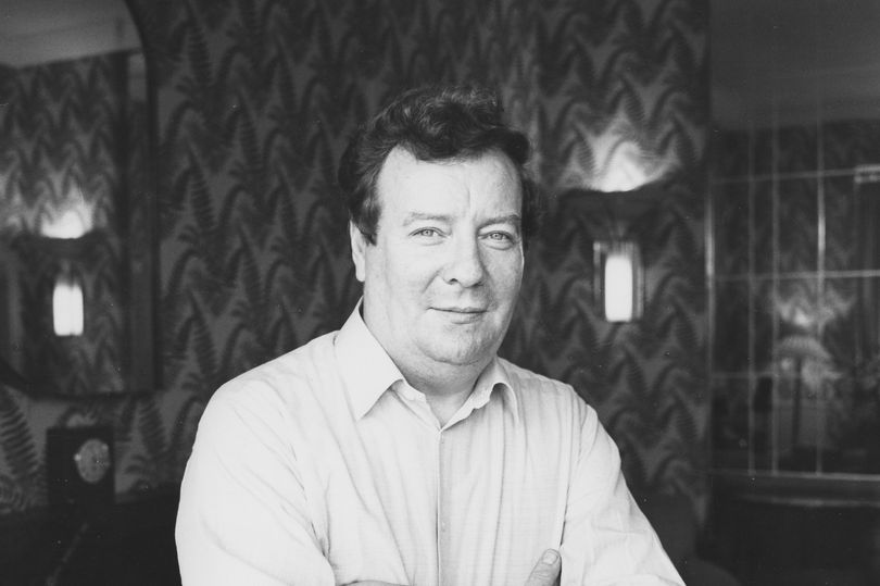 Welsh opera star Stuart Burrows dies aged 92