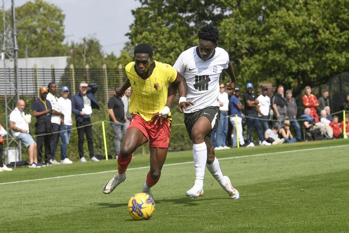 Young Watford winger reunited with Barrow boss