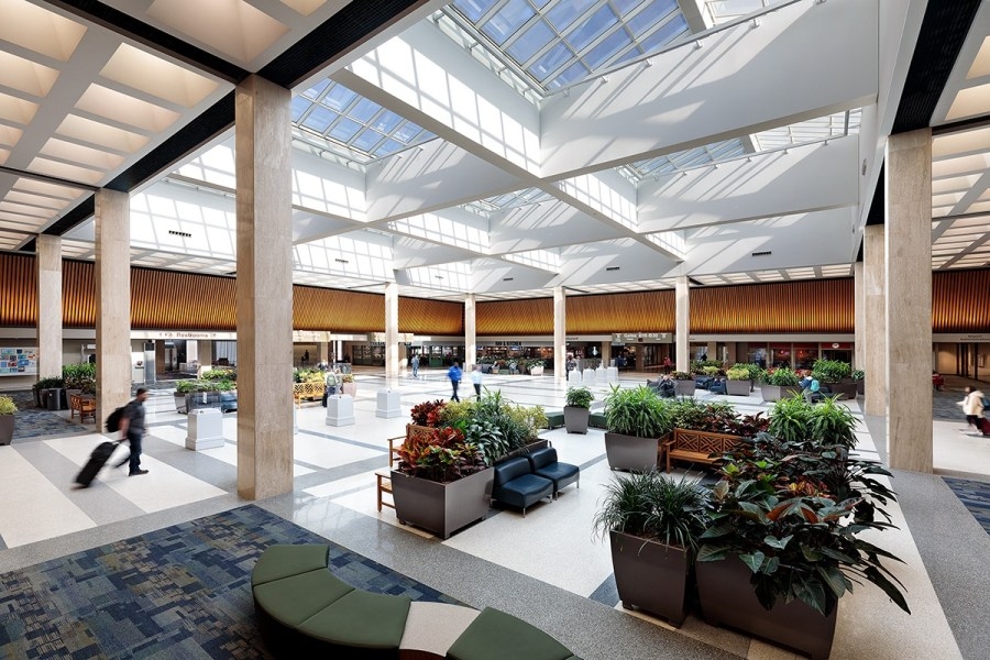 Norfolk International Airport breaks record for most travelers in a single day