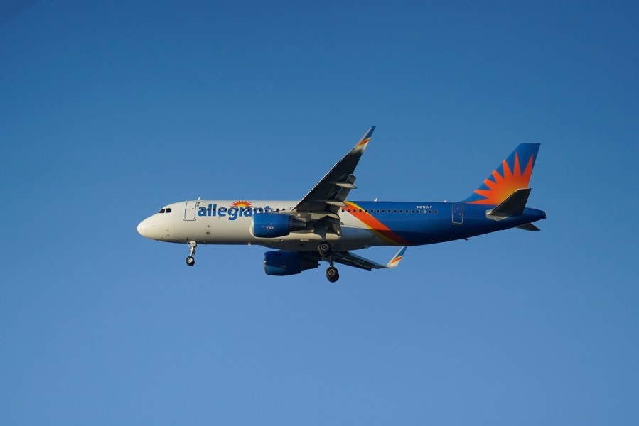 Seasonal direct flight from Clarksburg airport returning next month