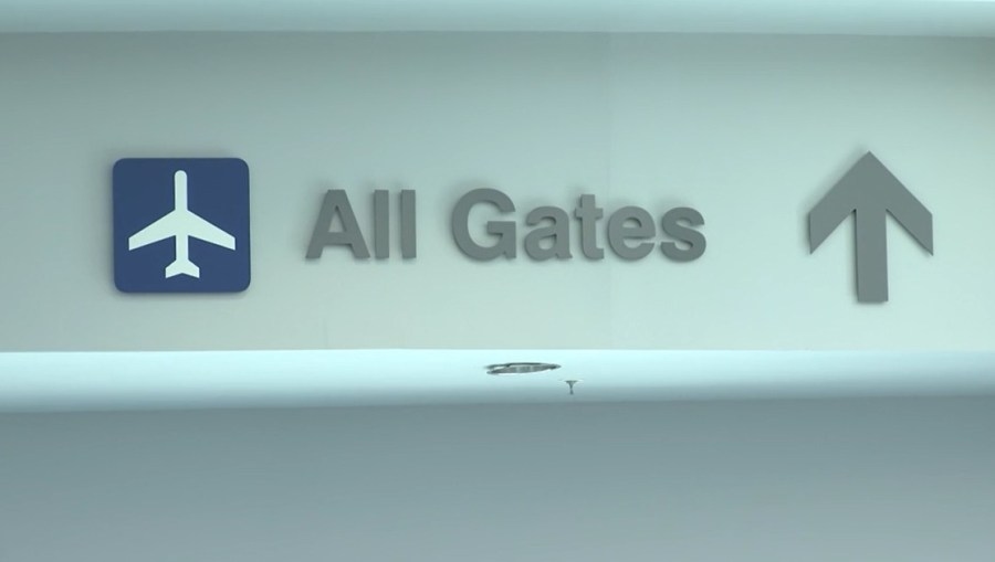 Florence airport installs electric charging infrastructure