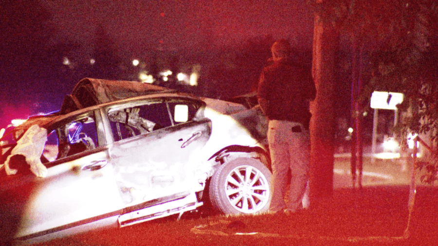 Two dead in far north Columbus crash where car caught fire