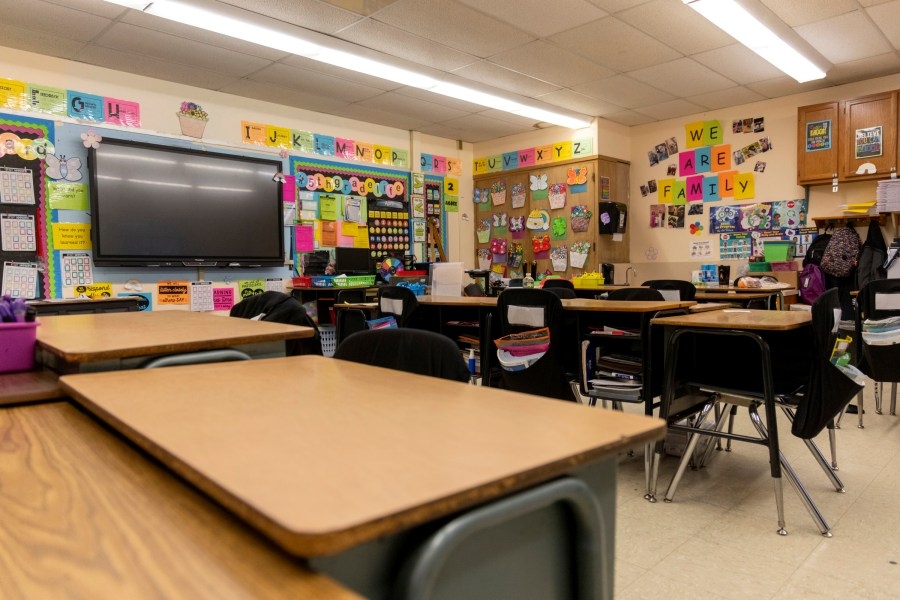Bill giving schools time to make up for lost days gets approval despite changes: Here's what lawmakers added