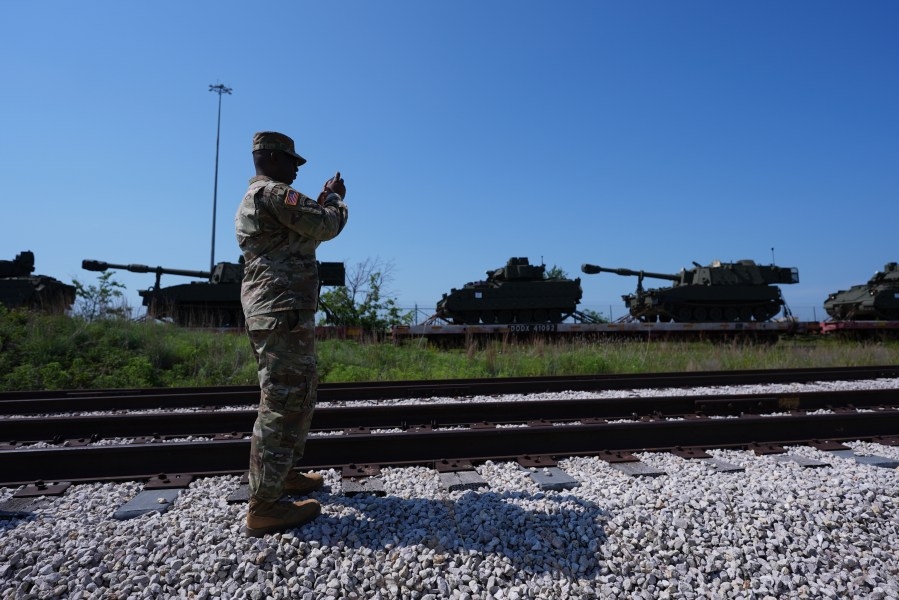 DC military parade to cause Metrobus detours, road closures