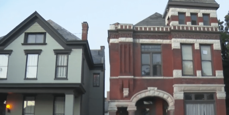 Old Evansville walking tour held in honor of Historic Preservation Month