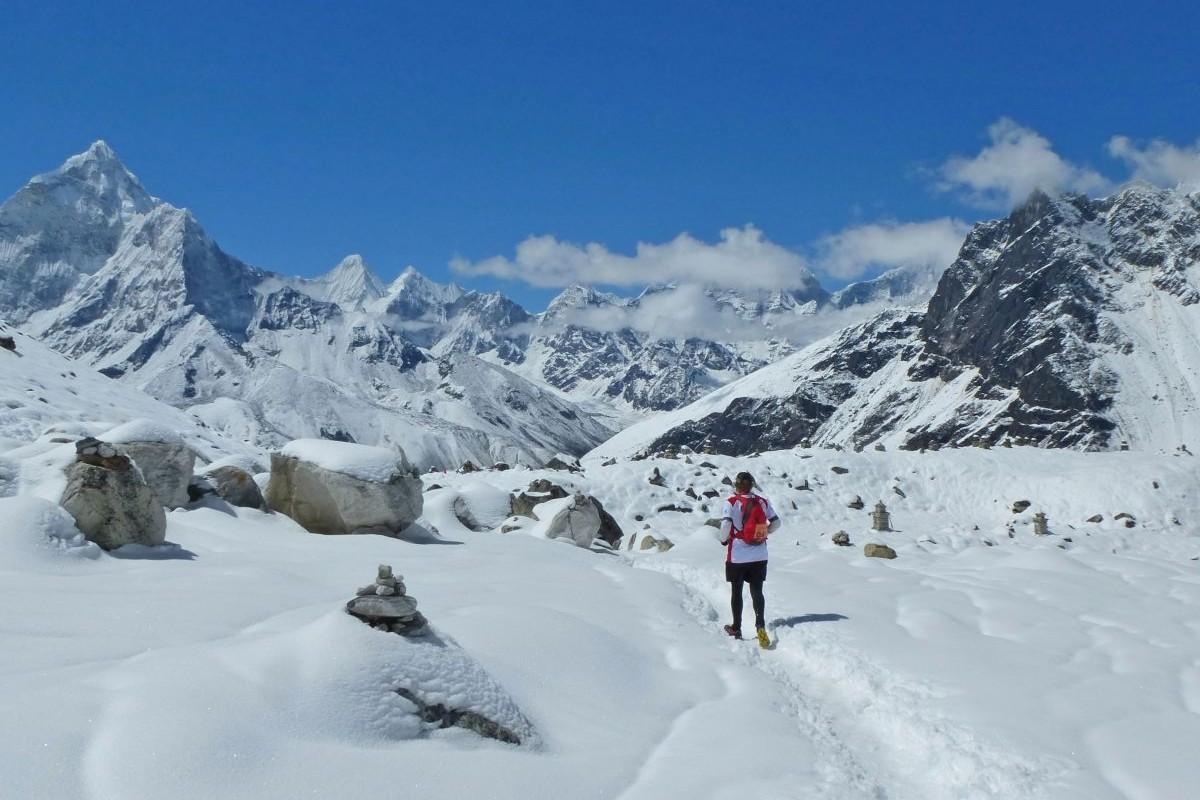 Lake District runners offered chance to win free Everest trip
