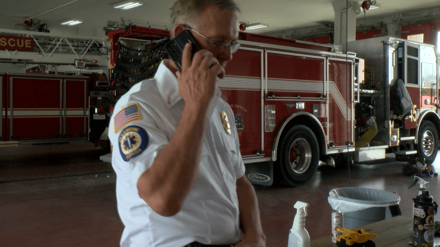 Clearwater Fire Lt. helps returns honeymooner's lost purse