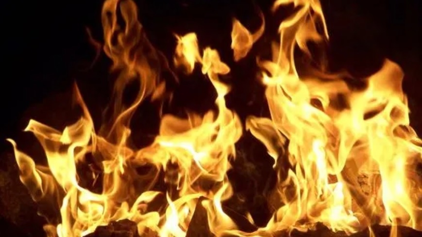 Cause of fully engulfed garage fire in Sheboygan under investigation