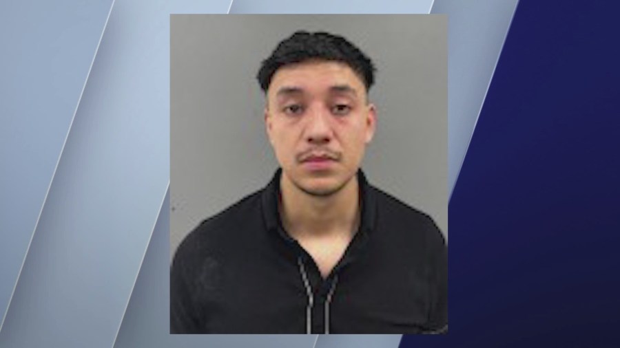 Lake County man charged in car crash that killed Glenview police officer Robert Fryc in Barrington on Sunday