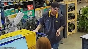 Man walks out of Lowe's with stolen air compressor after faking return