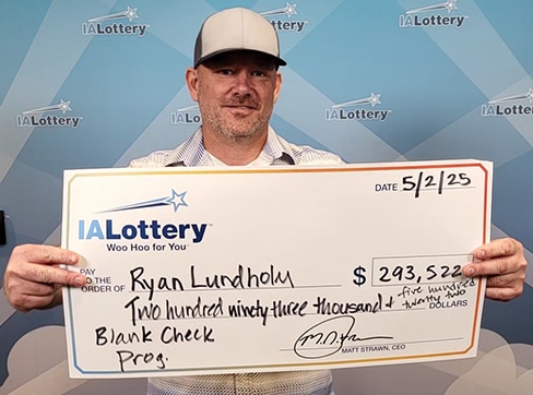 Des Moines man wins $293,522 after testing his luck