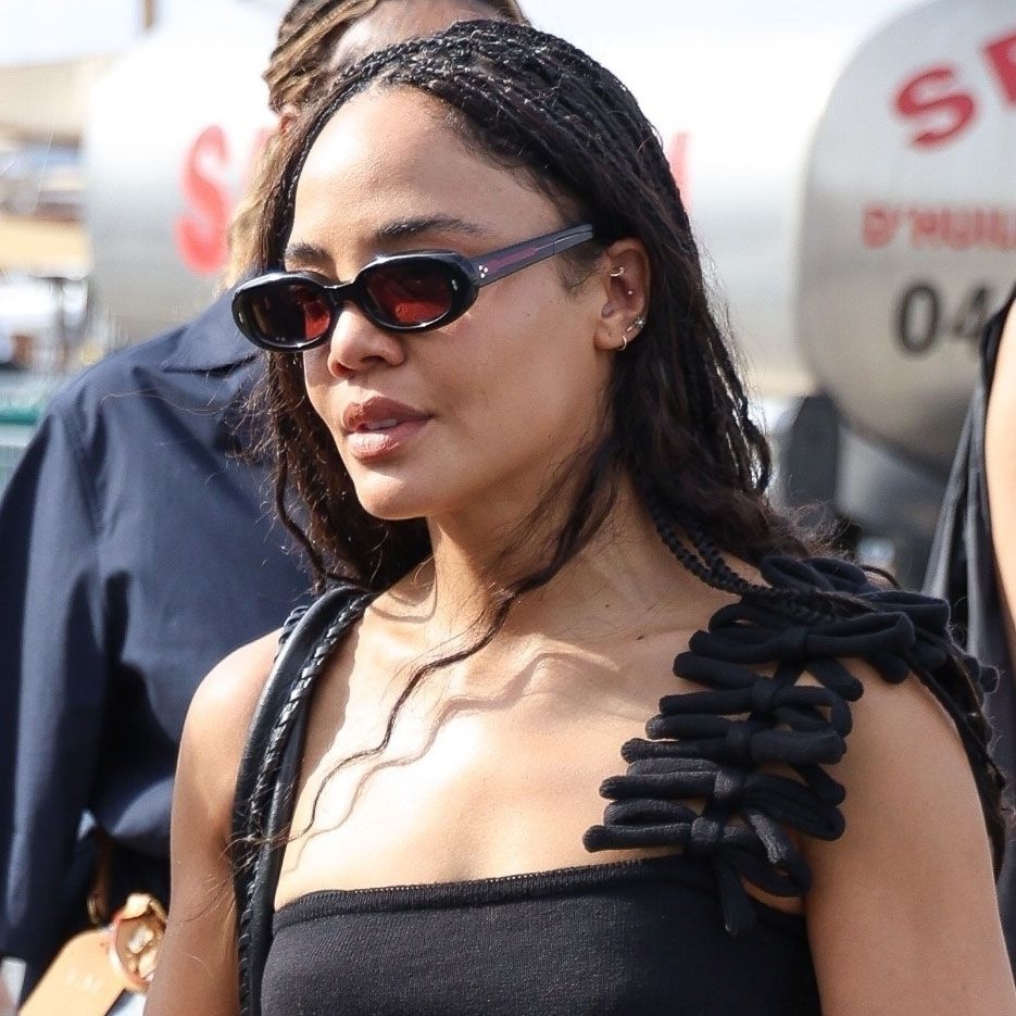 This Is the Flat-Shoe Trend That Makes Bubble Skirts Look 10 Times More Elegant