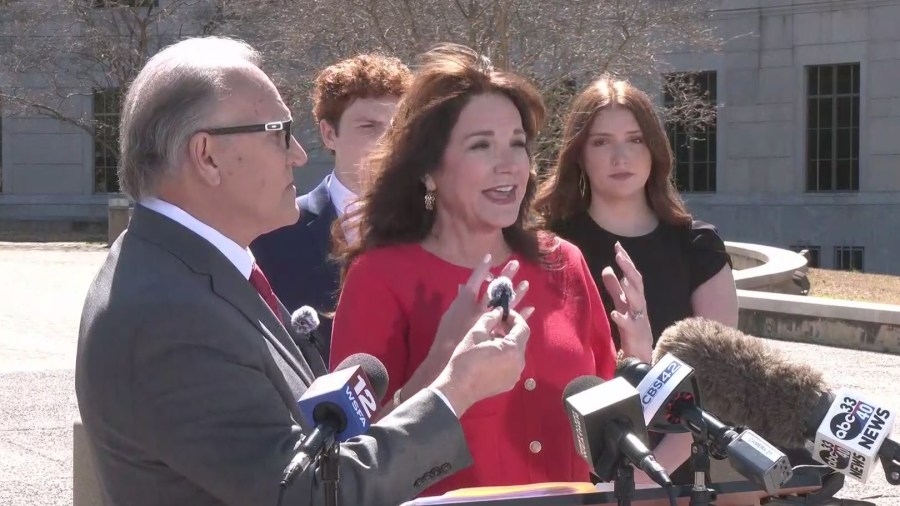 Still standing by her man, Richard Scrushy's wife insinuates Satanic conspiracy in prosecution of former HealthSouth CEO