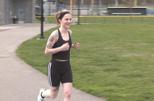 Binghamton runner participating in NYC Marathon, raising money for charity