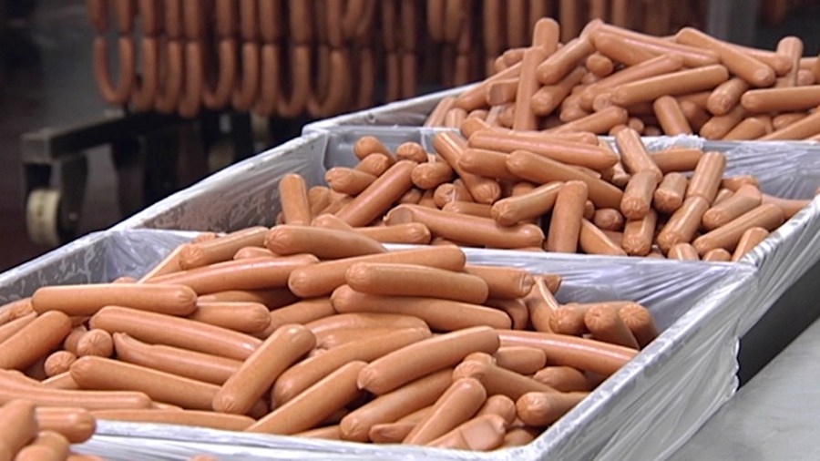 Hot dog production ramps up ahead of Memorial Day weekend, summer season