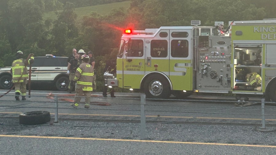 Crash shuts down I-26 near Rock Springs Road