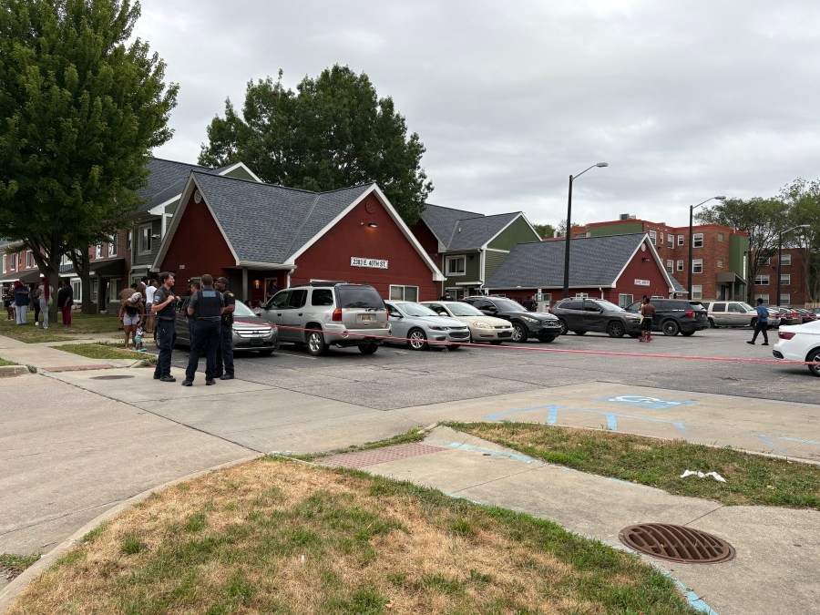 Officer, suspect shot in Cuyahoga County