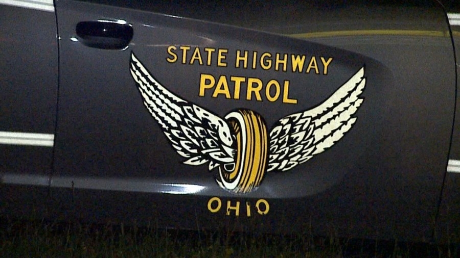 Crash sends 3 to the hospital in Huron County