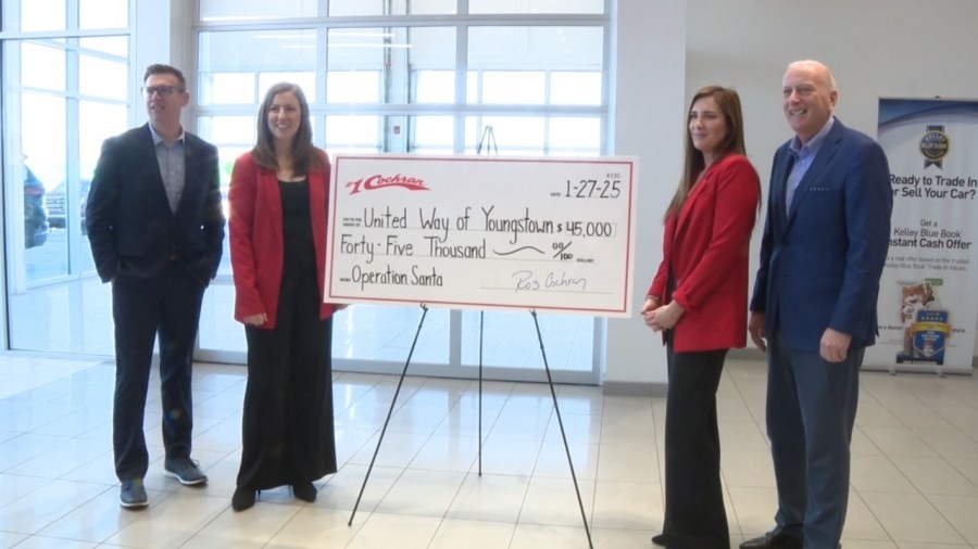 Local car dealership gives $45K to United Way