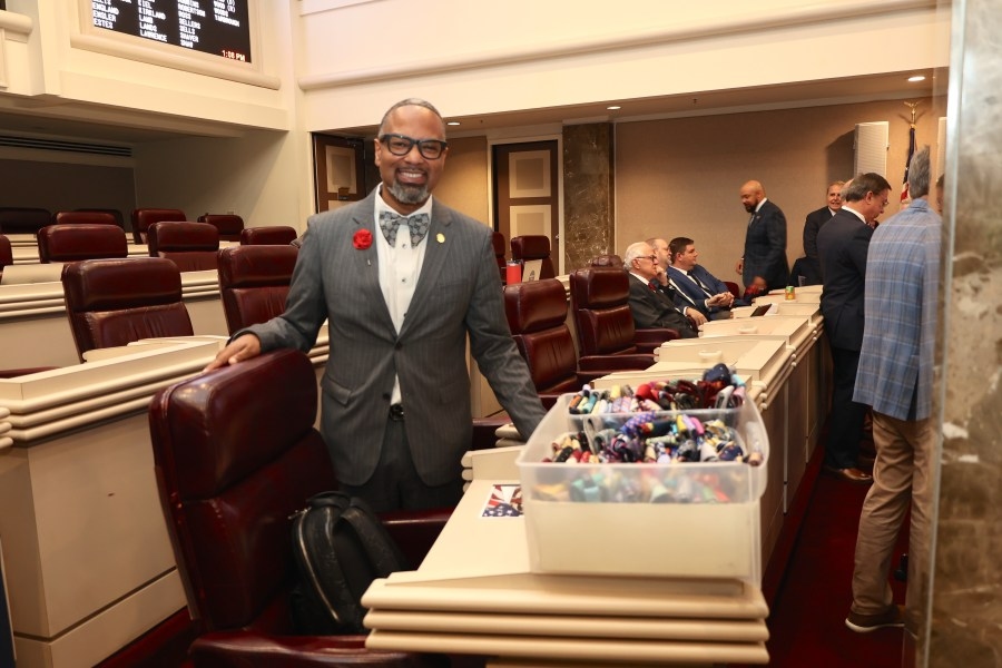 Alabama legislators celebrate end of session with ‘Napoleon Bracy Bow Tie Day'
