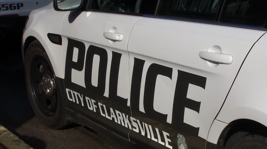 Man barricaded inside Clarksville home with children