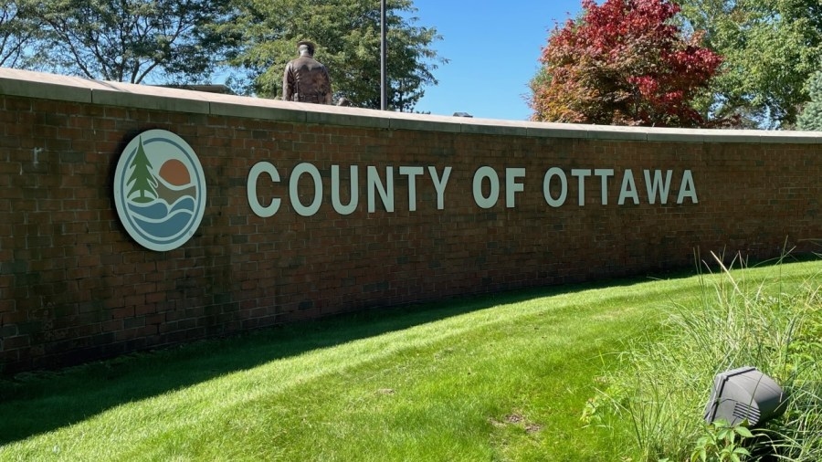 Ottawa County commissioners hold off on administrator decision