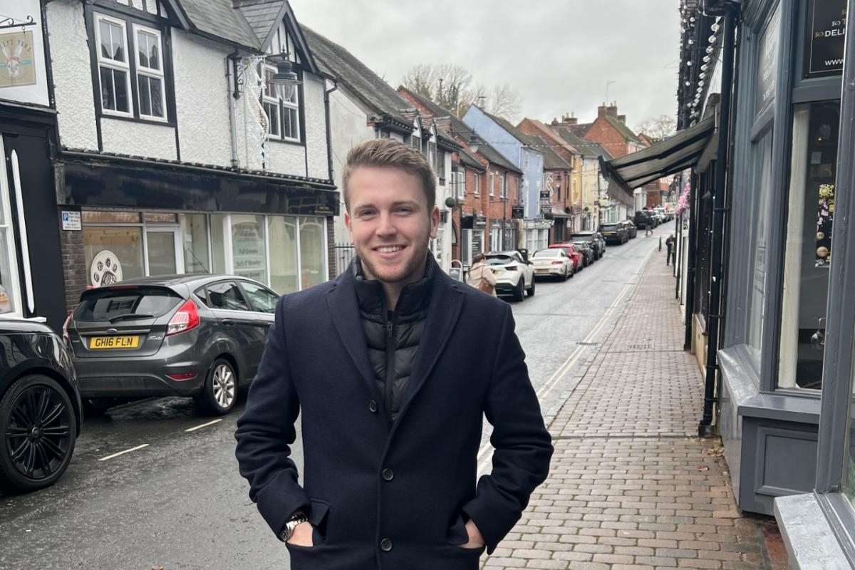 'We do not want cars banned from our High Street'