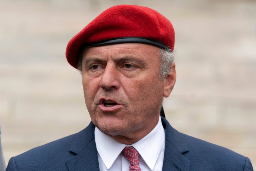 Who is Republican mayoral candidate Curtis Sliwa?