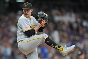 Heaney plagued by long ball, Pirates sloppy in loss to Brewers