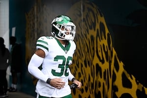 Steelers sign veteran hard-hitting safety