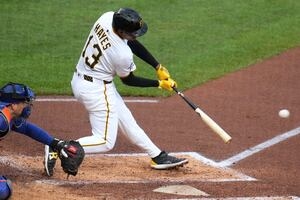 Rain is a Good Thing: Pirates Come Out Swingin' After Delay, Pile on Late to Beat Mets
