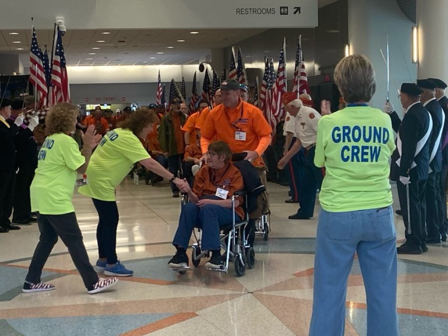 Honor Flight Mission 89 celebrates veterans' return to Rochester
