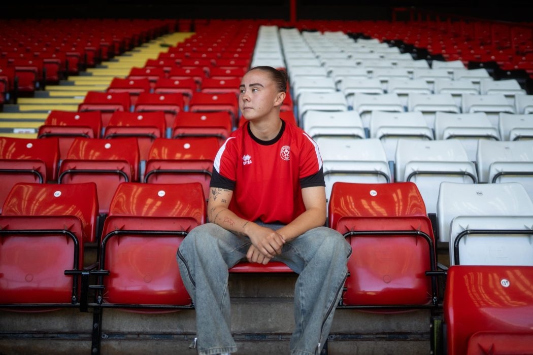Sheffield United sign former Everton winger Thomas