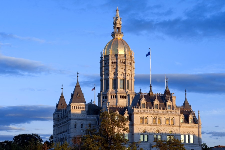 Agreement between Connecticut and the Trump administration aims to speed up infrastructure projects