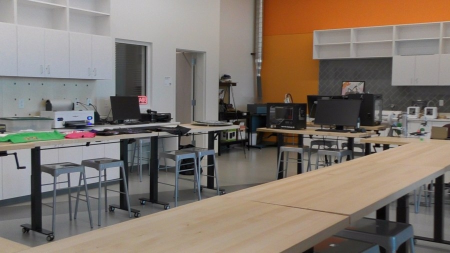 ‘People learn by doing with their hands': A look inside Rockford Public Library's Maker Lab