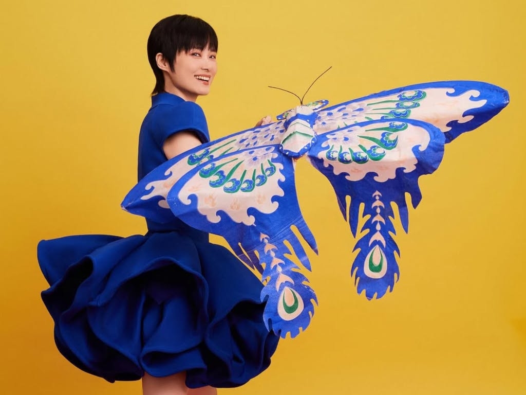 Chris Lee on viral puffy skirt: I dressed myself!