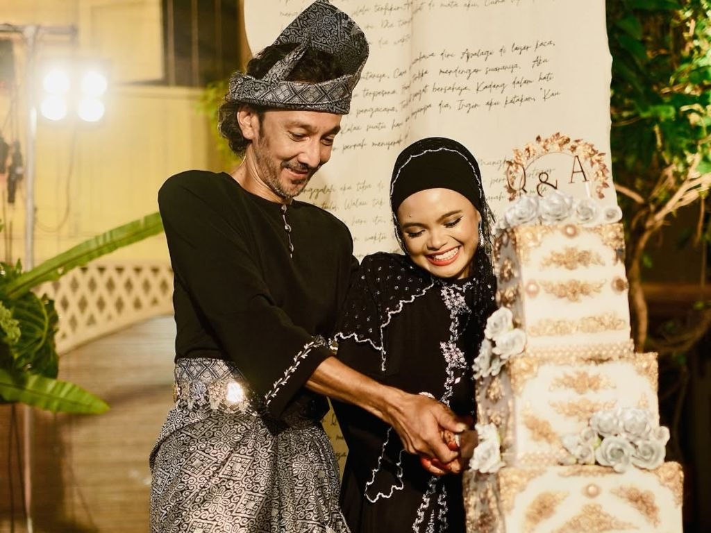 Qi Razali has finally tied the knot