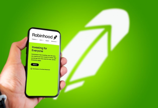 HOOD Unveils Micro Futures for BTC, SOL, XRP: Riding on Crypto Demand?