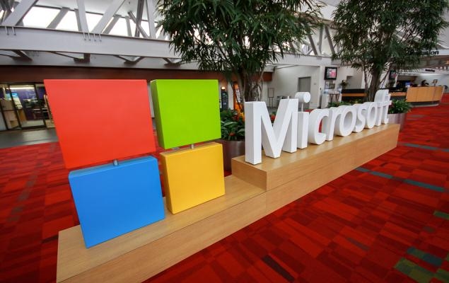 3 Reasons to Buy Microsoft Stock Despite 11.7x P/S Premium Valuation