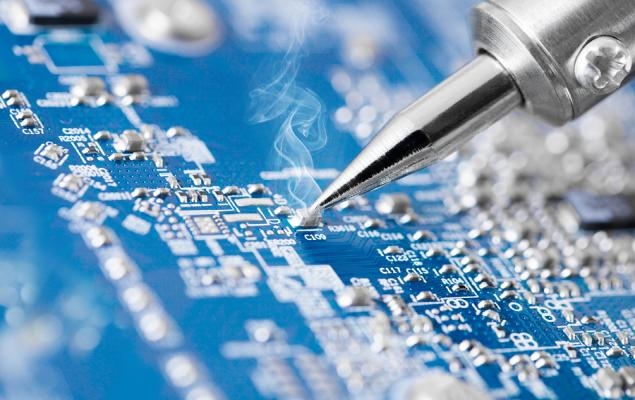 TSM Stock Hits 52-Week High: Is It Time to Book Profits or Buy More?