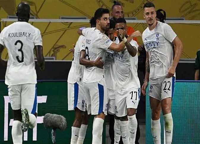 مجانًا.. القنوات المفتوحة الناقلة لمباراة الهلال السعودي وفلومينينسي والمعلقين في كأس العالم للأندية