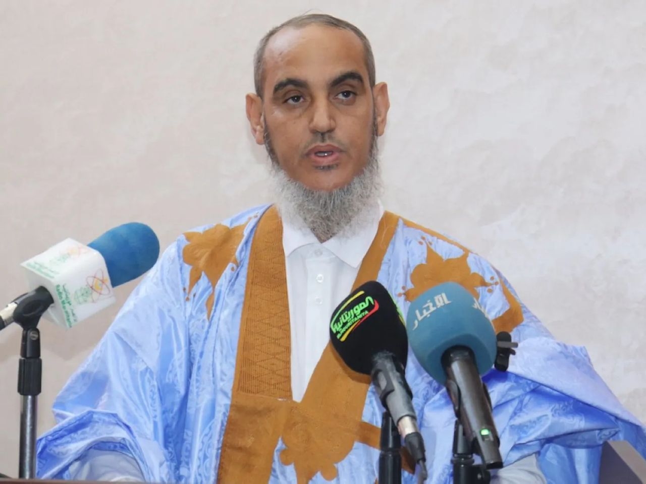 السلطات في نواذيبو تمنع حزب "تواصل" من سقاية المشاركين في الباكالوريا