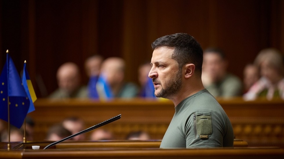 Ukrainian MPs support Zelensky's rule at second attempt