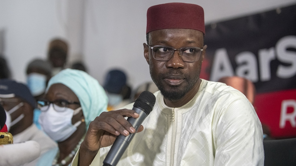 Senegal to expel all foreign troops