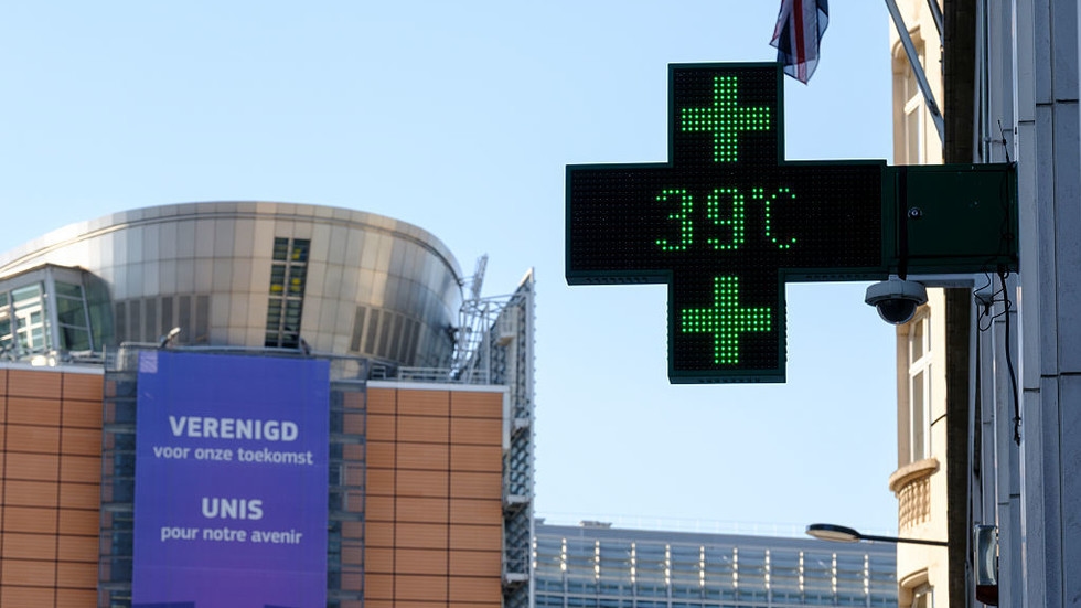 European gas reserves sink below normal