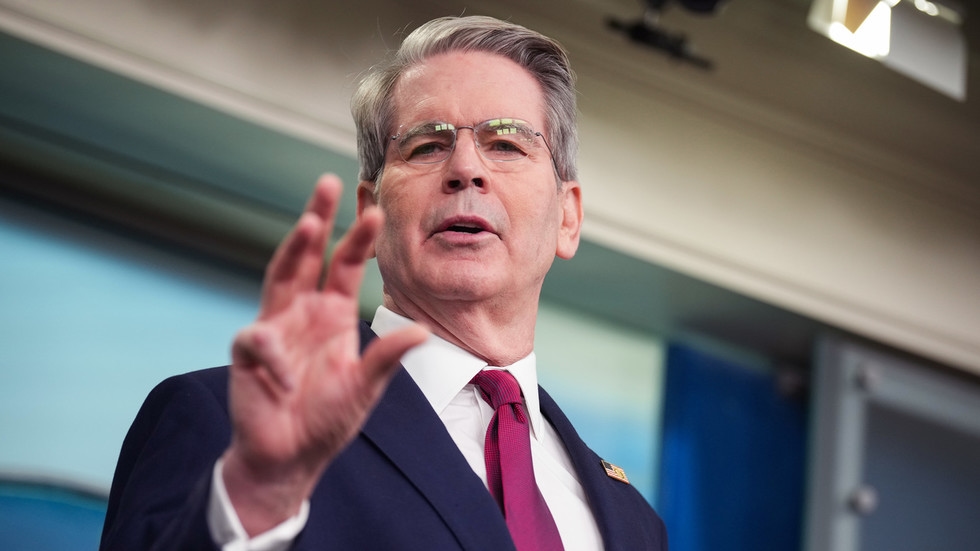 US Treasury chief calls for review of Fed for ‘many mistakes' (VIDEO)