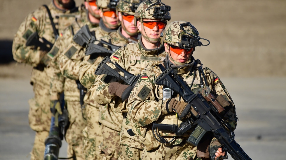 German armed forces look to teens to close recruitment gap