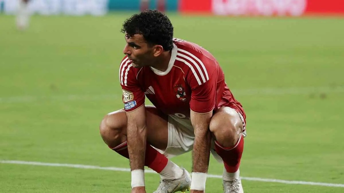 مصر.. الأهلي يحسم الجدل حول حقيقة بيع "زيزو"