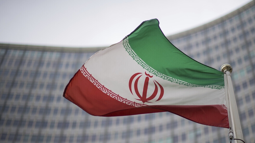 لغز في إيران يرى من الفضاء.. من نحت رمز نجمة داوود العملاقة في مسقط رأس الإمام الخميني؟ (صورة)