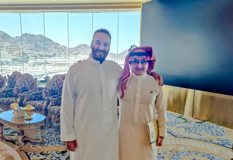"إهداء لولي العهد".. الوليد بن طلال يعلق على مفاجأة الهلال أمام مانشستر سيتي